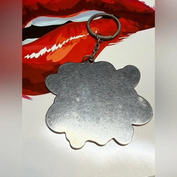 Giveaway Ed Hardy Love Kills Slowly Keychain - Picture 3 of 3